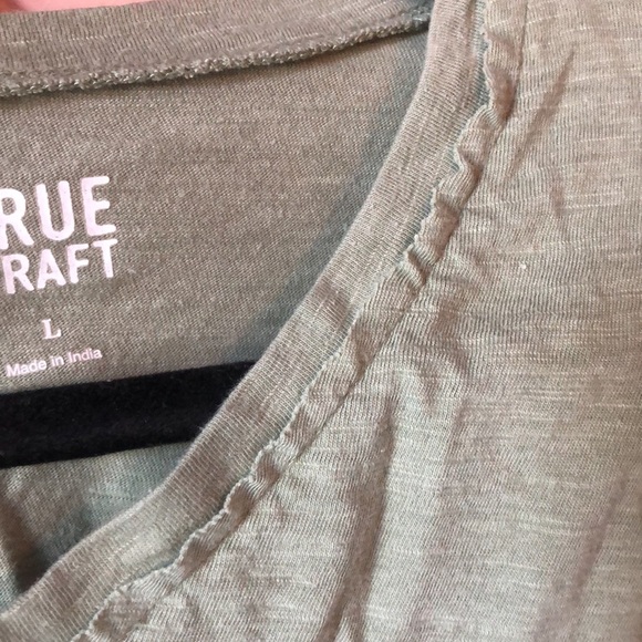 True Craft sage green high low long sleeved tee - Picture 6 of 7
